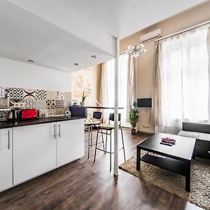 Elisabeth Apartments